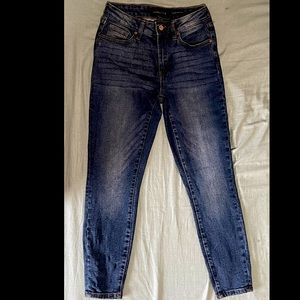 Kendall + Kylie low rise skinny Jeans. Ultra babe skinny( new without tags)